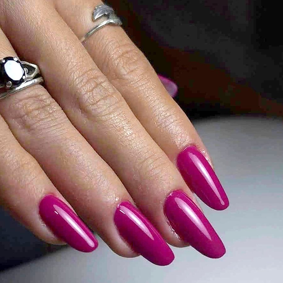 Magenta Gel-Lack in Ballerina-Form