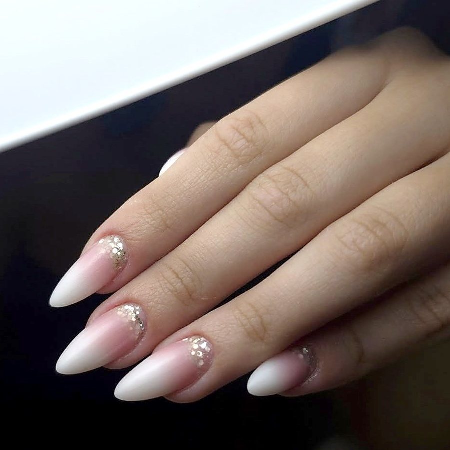 Babyboomer mit goldenem Glitzer